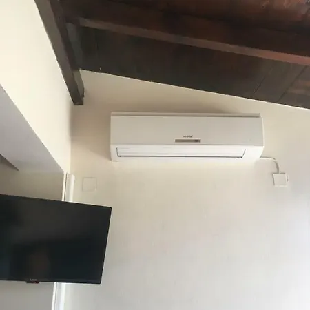 Traditional Studio Near Airport And Διαμέρισμα Καρτερός
