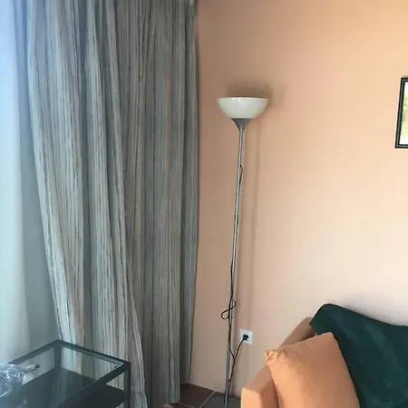 Traditional Studio Near Airport And Διαμέρισμα Καρτερός