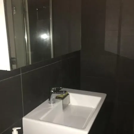 Traditional Studio Near Airport And Διαμέρισμα *