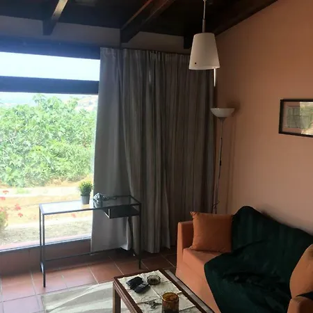 Appartement Traditional Studio Near Airport And Karteros